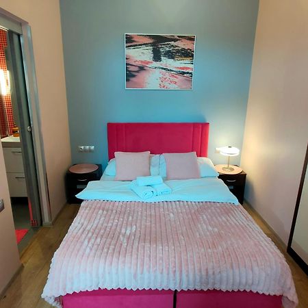 Mirror Pink Studio Apartment Krakov Exteriér fotografie